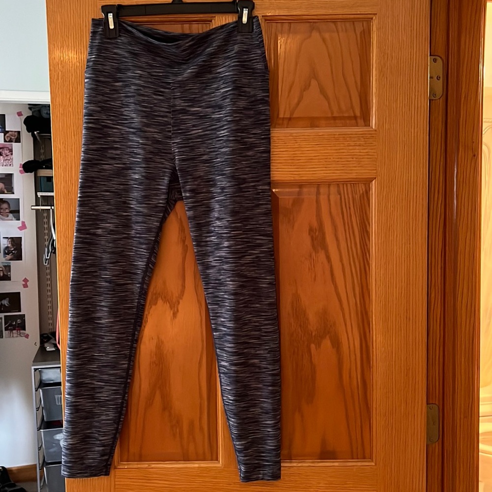 Outdoor voices size large leggings